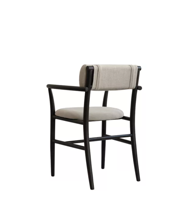 Chaise Nama